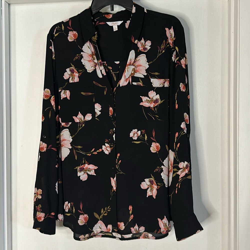 Women’s Candie’s Long Sleeve Chiffon Type Top 
Size Large